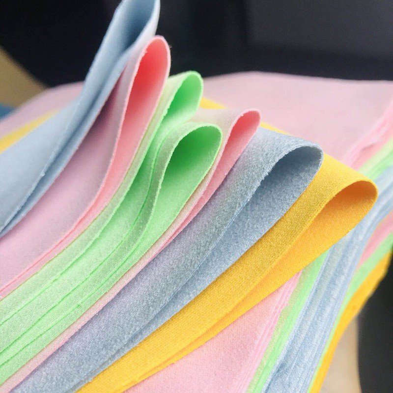 Nettoyant coloré pour lunettes - Phone Accessories Wholesale avis et prix